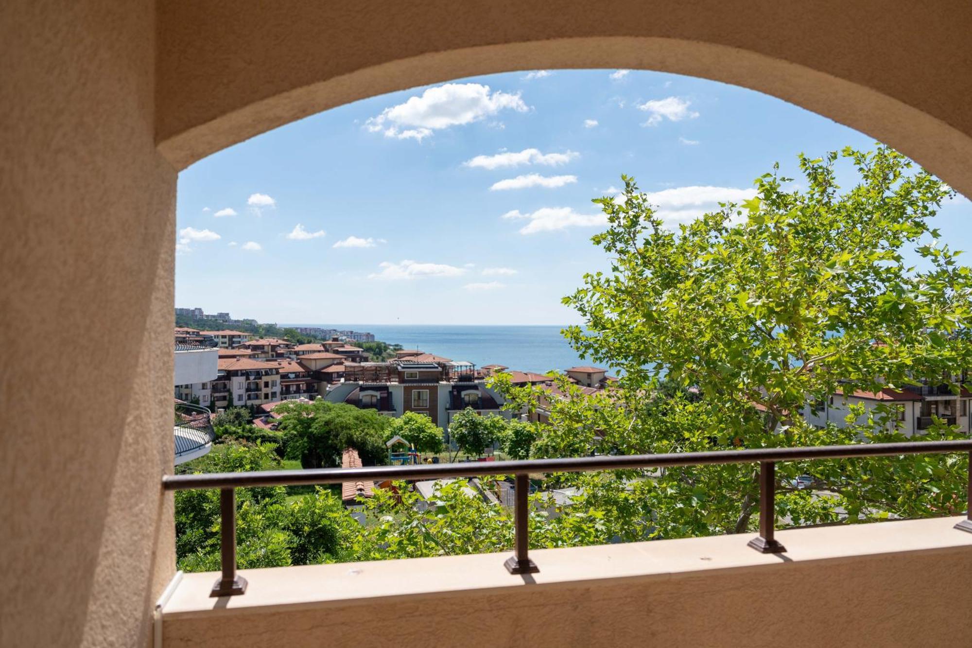 Hotel Sea Vista Светий Влас Екстер'єр фото