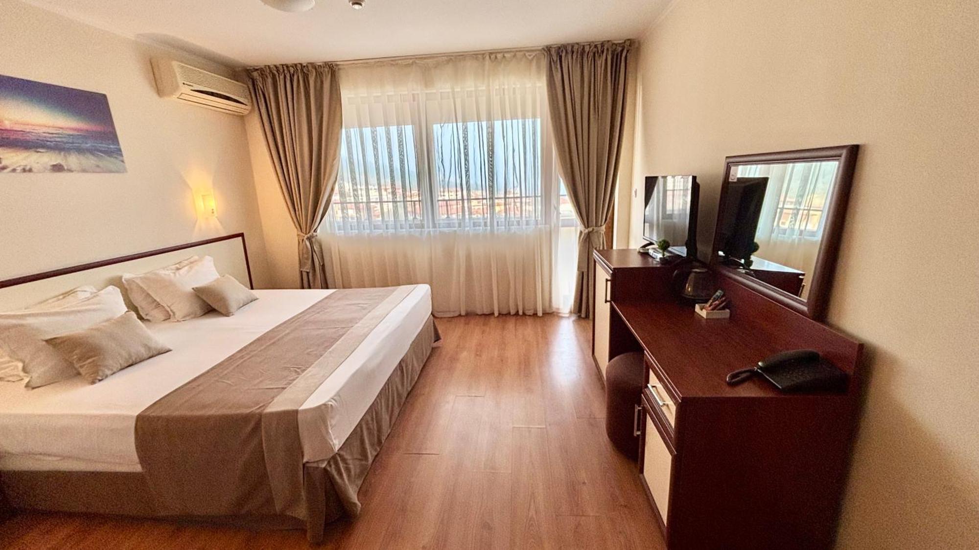 Hotel Sea Vista Светий Влас Екстер'єр фото