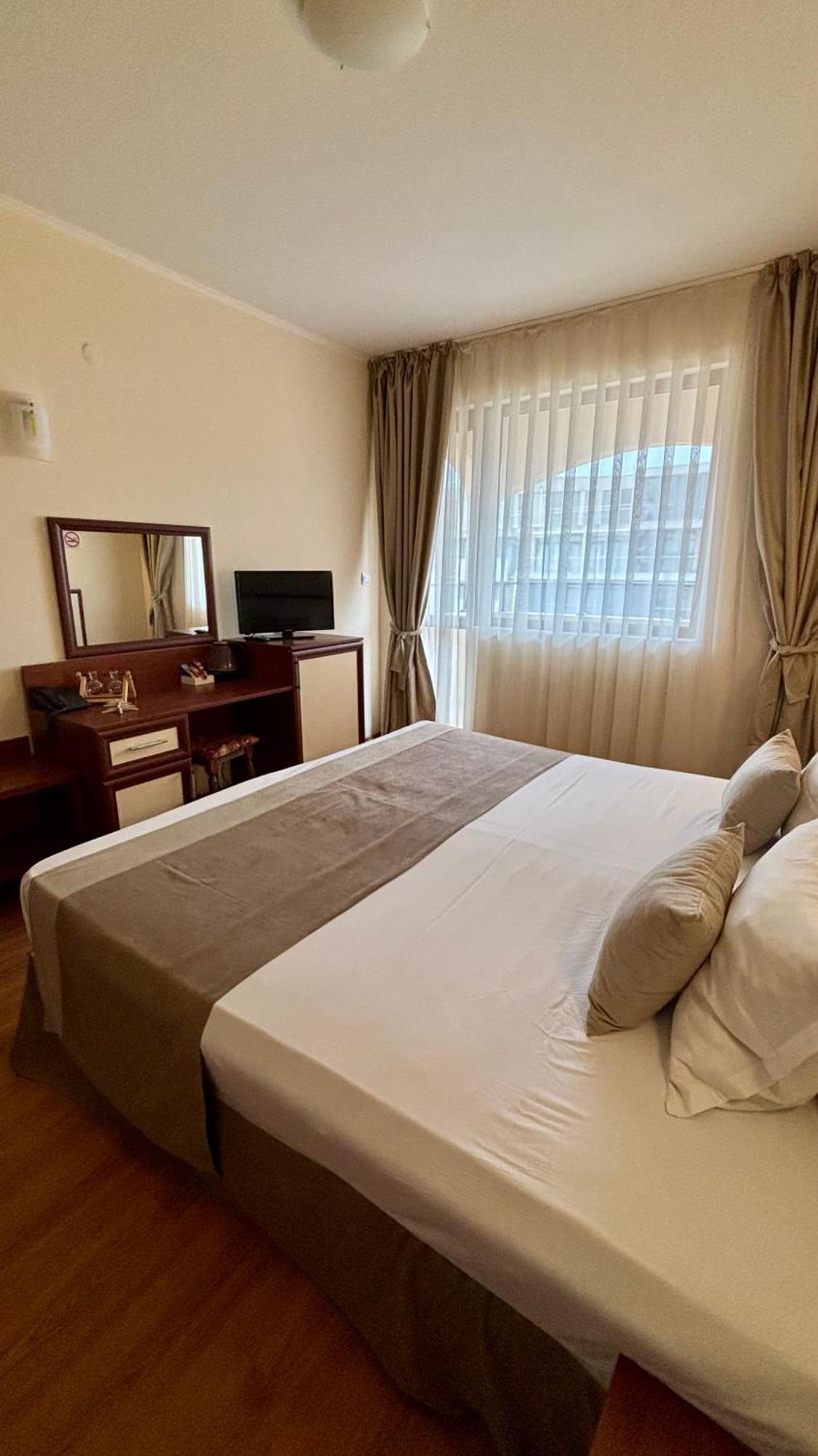 Hotel Sea Vista Светий Влас Екстер'єр фото